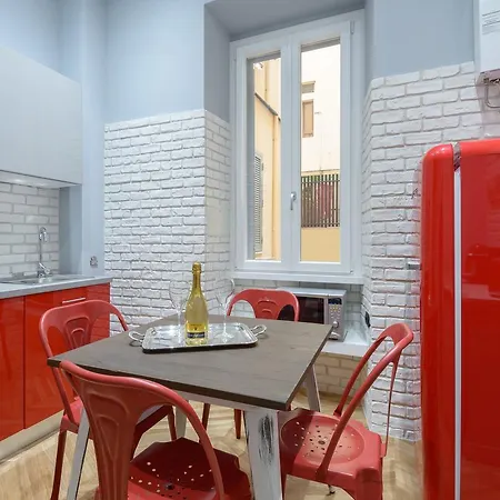 Sylvia Stylish Vatican