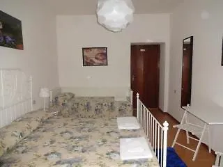 Sylvia Stylish Vatican